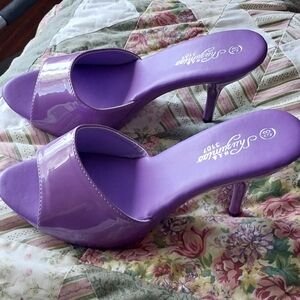 Gorgeous purple high heel shoes